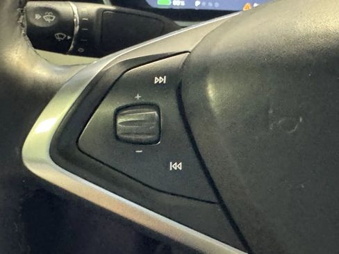 Used 2017 Tesla Model X 90D image 17