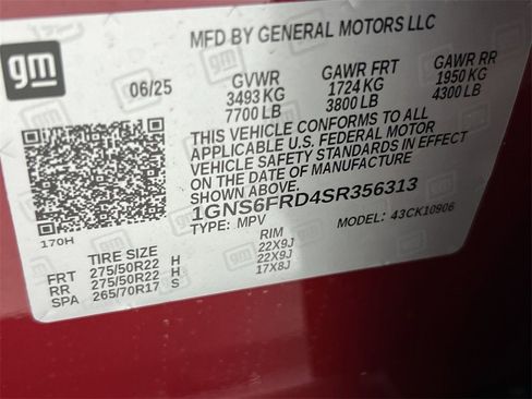 New 2025 Chevrolet Suburban Premier image 32