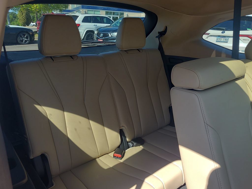 Certified 2025 Acura MDX FWD image 17