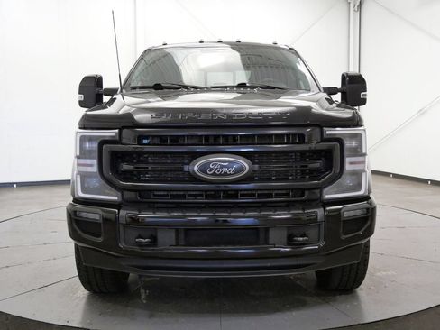Used 2022 Ford F250 Lariat w/ Black Appearance Package AWD/4WD image 2