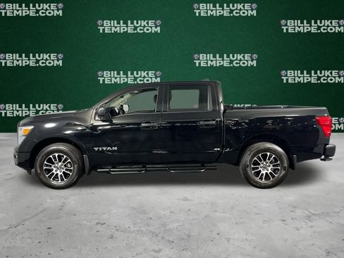 Used 2024 Nissan Titan SV w/ SV Convenience Package image 9