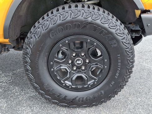 Certified 2021 Ford Bronco First Edition AWD/4WD image 8