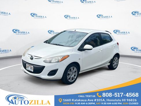 Used 2014 MAZDA MAZDA2 Sport FWD image 1
