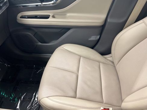 Certified 2022 Lincoln Corsair AWD w/ Premium Package image 19