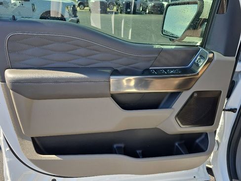 Used 2025 Ford F150 Platinum w/ Equipment Group 703A Plus AWD/4WD image 8