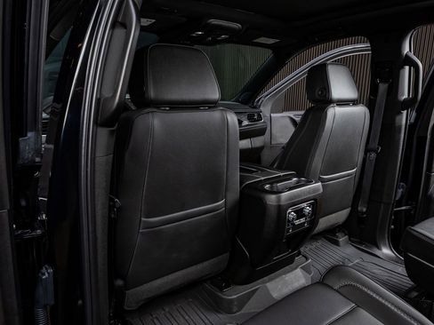 Used 2024 GMC Yukon Denali image 34