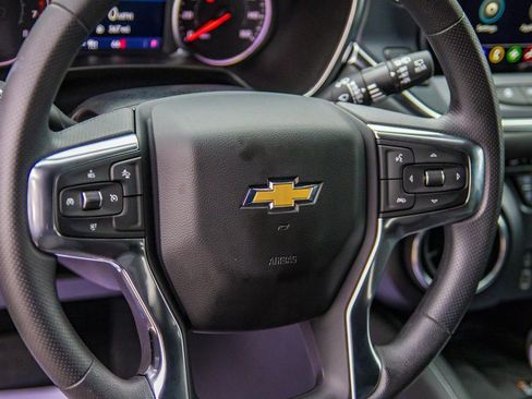 New 2025 Chevrolet Blazer LT w/ Convenience Package FWD image 41