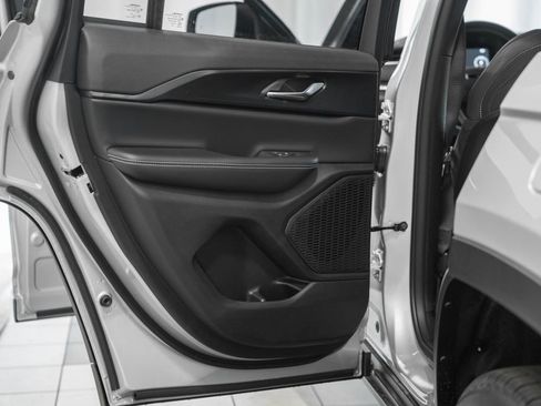 New 2026 Jeep Grand Cherokee Laredo X image 35