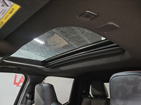 Used 2025 Toyota Tacoma TRD Pro image 25