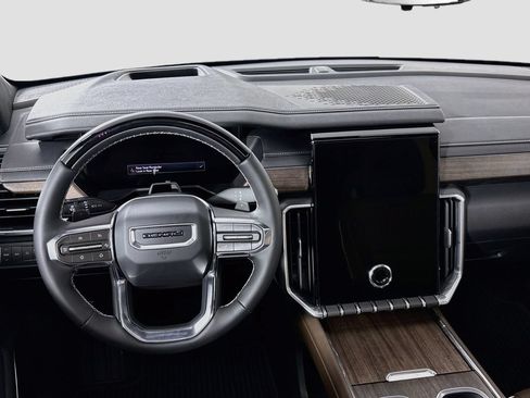 New 2026 GMC Acadia Denali Ultimate AWD/4WD image 22
