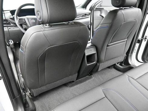 Used 2024 Buick Envista Sport Touring w/ Convenience I Package FWD image 27