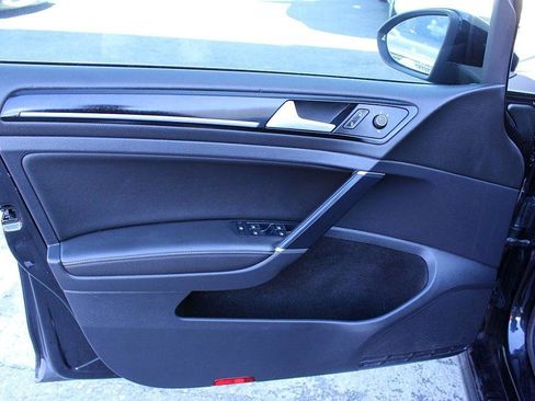 Used 2015 Volkswagen Golf R 4-Door image 7