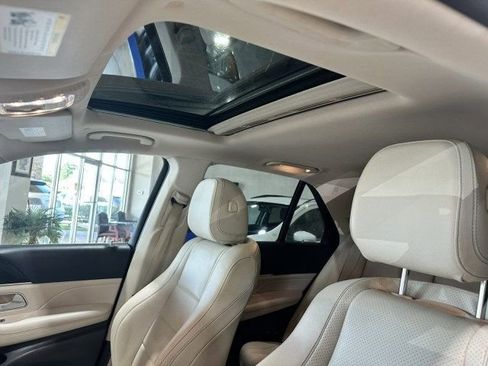 Used 2020 Mercedes-Benz GLE 350 4MATIC w/ Premium Package image 20