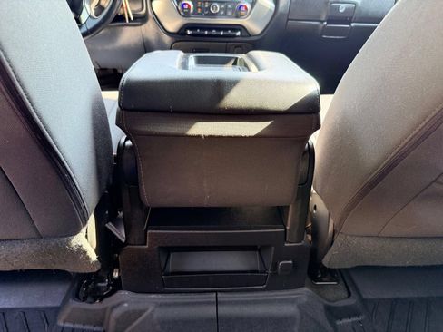 Used 2017 Chevrolet Silverado 1500 LT w/ All Star Edition AWD/4WD image 32