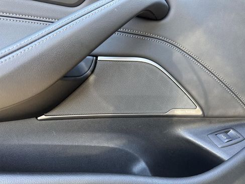 Used 2022 BMW M550i xDrive w/ Dynamic Handling Package image 22