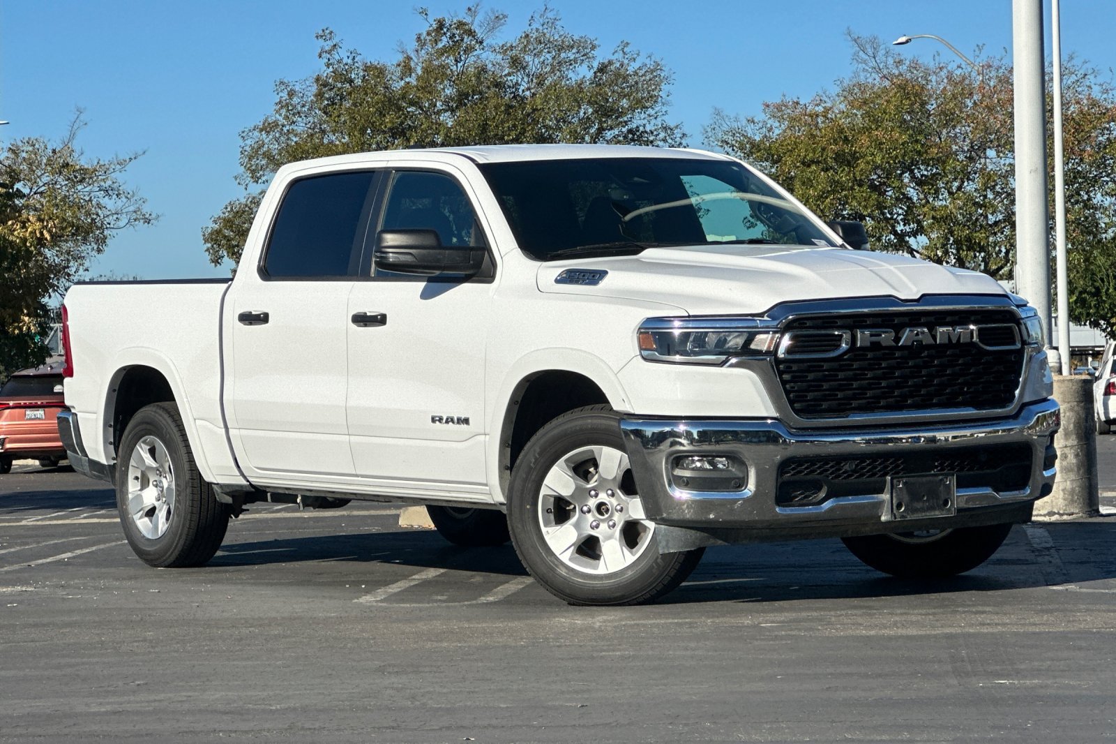 Used 2025 RAM 1500 Big Horn AWD/4WD image 2