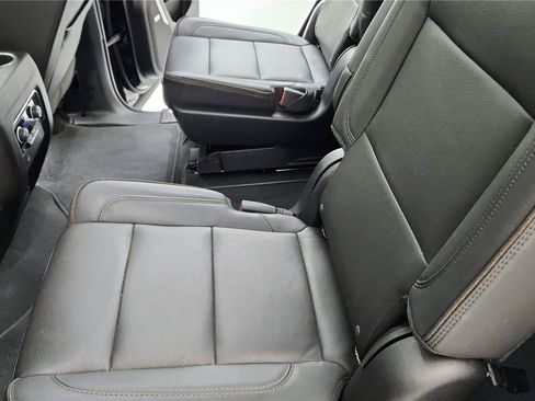 Used 2023 Chevrolet Tahoe High Country AWD/4WD image 23