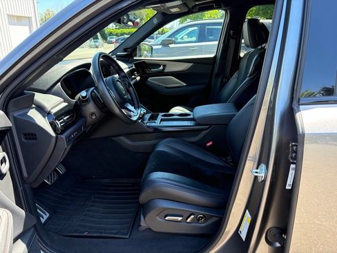 Used 2025 Acura MDX A-Spec AWD/4WD image 12