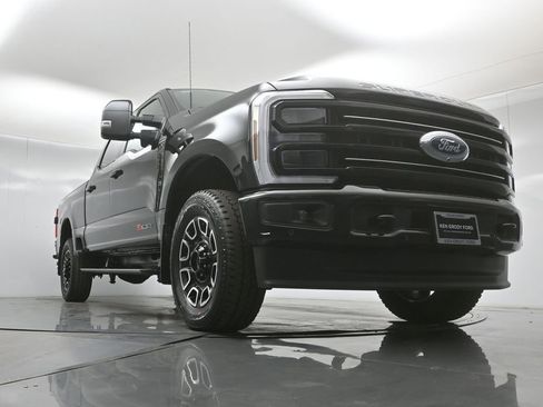 New 2026 Ford F250 Platinum image 43