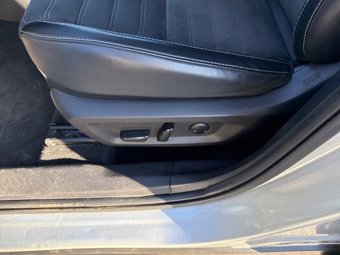 Used 2024 Mitsubishi Outlander SE image 13