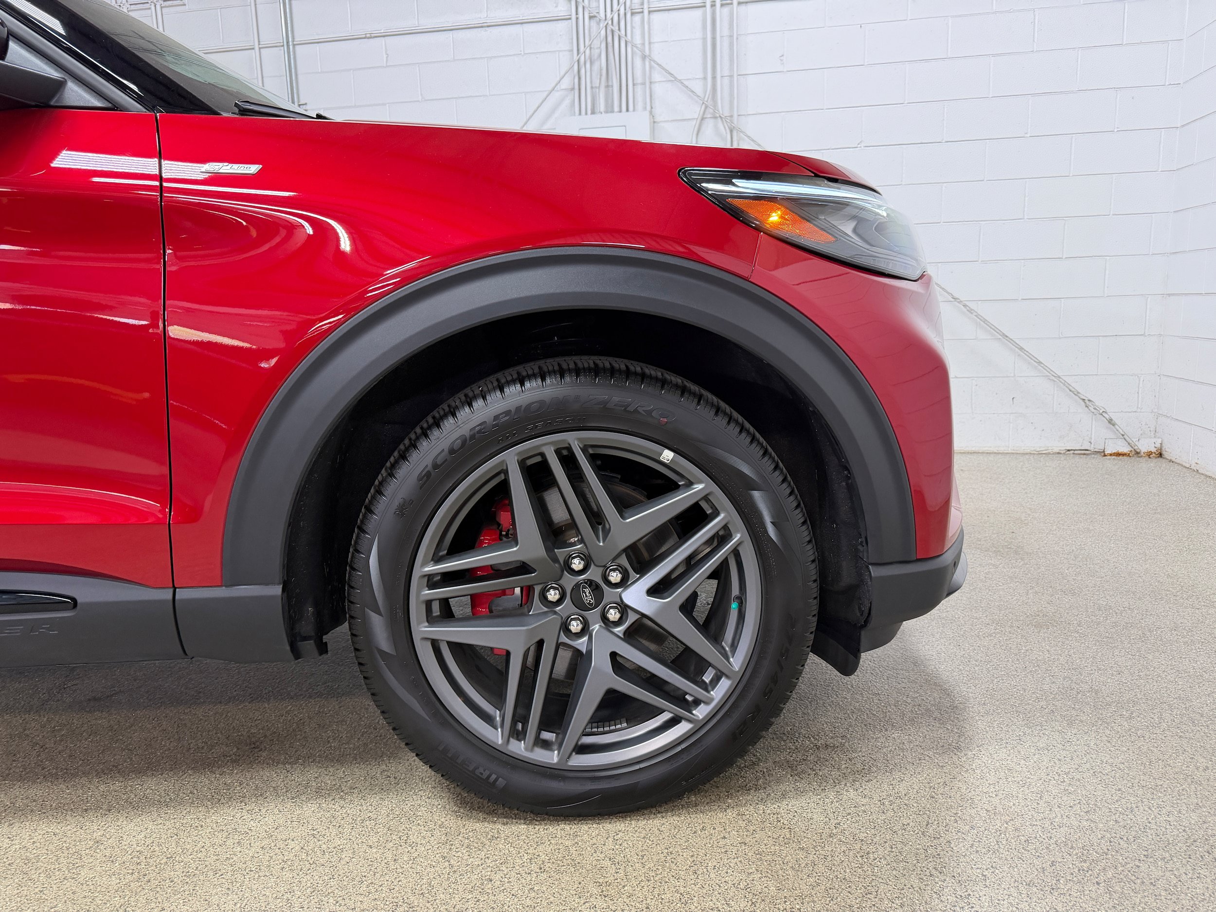 Used 2026 Ford Explorer ST-Line w/ ST-Line Street Pack AWD/4WD image 34