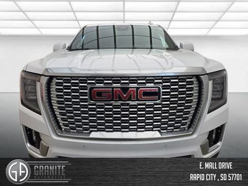 Used 2024 GMC Yukon XL Denali AWD/4WD image 8