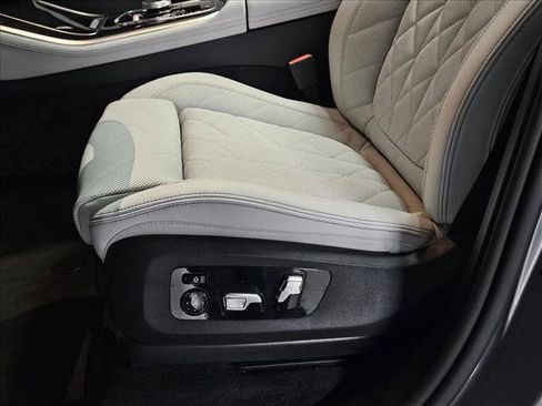 New 2026 BMW X5 xDrive40i w/ M Sport Package image 4