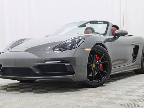 Used 2018 Porsche 718 Boxster GTS image 8