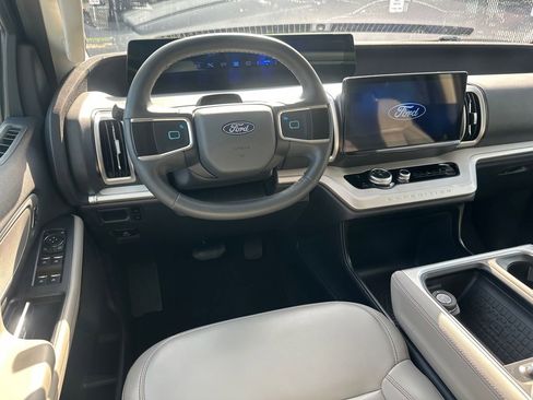 Certified 2025 Ford Expedition Max Active RWD image 25