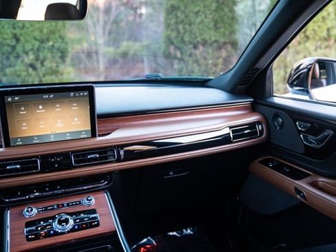 Used 2022 Lincoln Aviator Grand Touring w/ Equipment Group 301A image 29