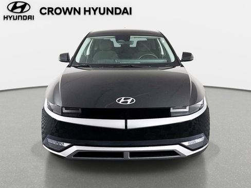Used 2022 Hyundai Ioniq 5 SE RWD image 2