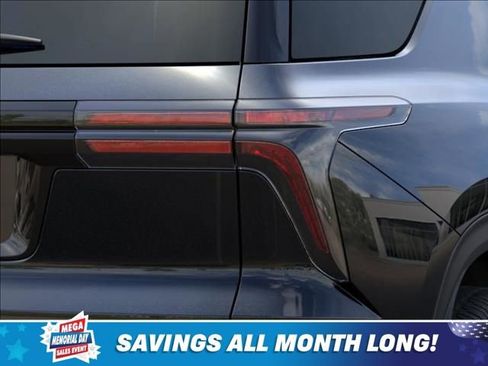 New 2026 Chevrolet Traverse LT w/ Midnight/Sport Edition AWD/4WD image 11