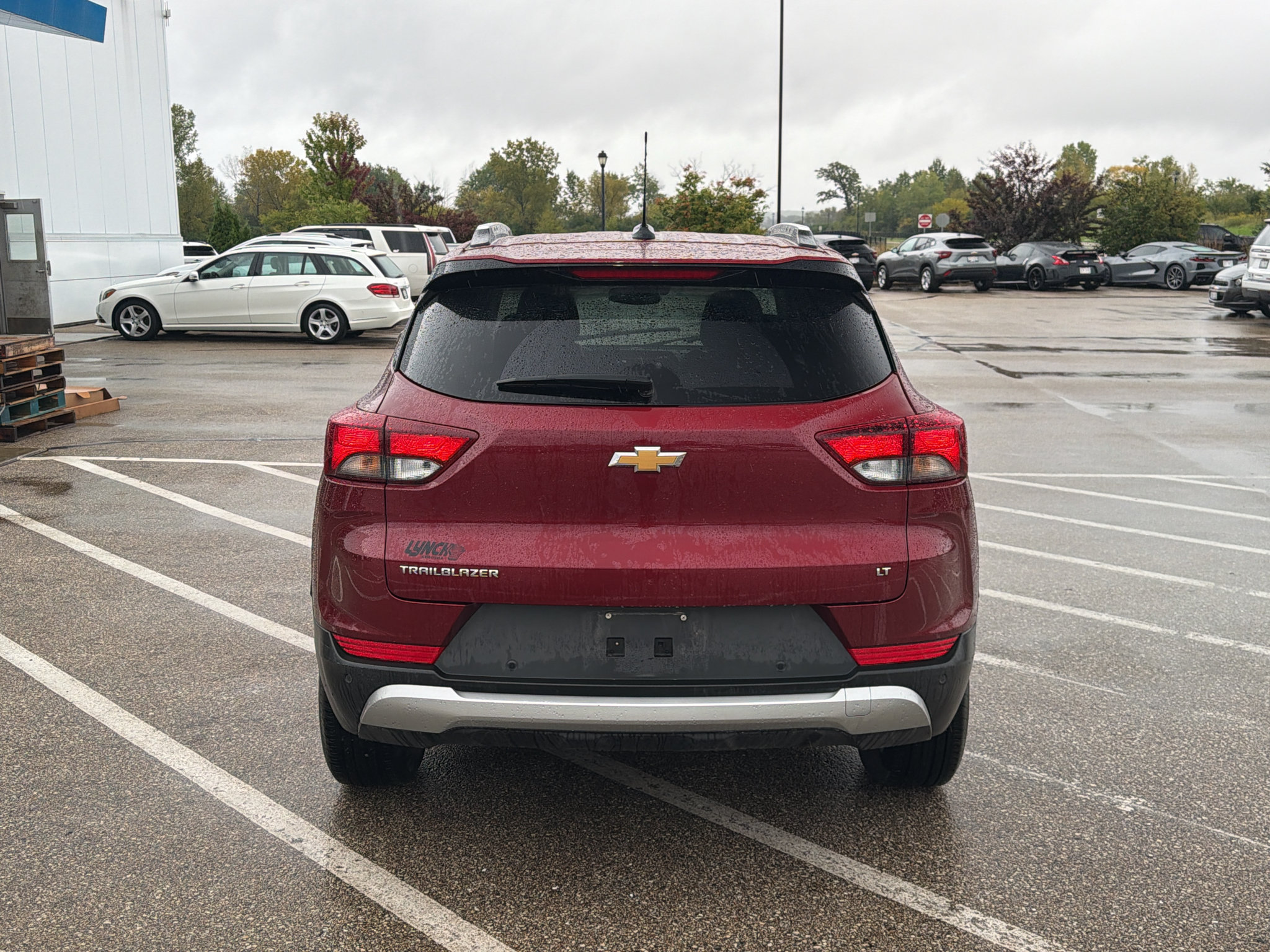 Used 2024 Chevrolet TrailBlazer LT w/ Convenience Package FWD image 4