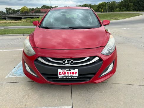 Used 2013 Hyundai Elantra GT w/ Touch & Go Pkg FWD image 3