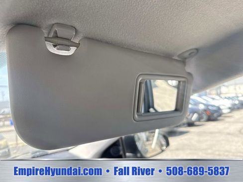 Used 2016 Toyota Corolla LE FWD image 26