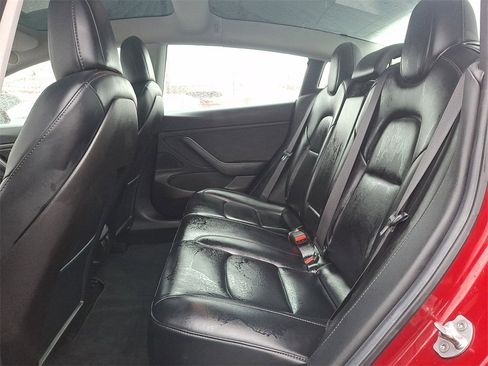 Used 2019 Tesla Model 3 Performance image 12