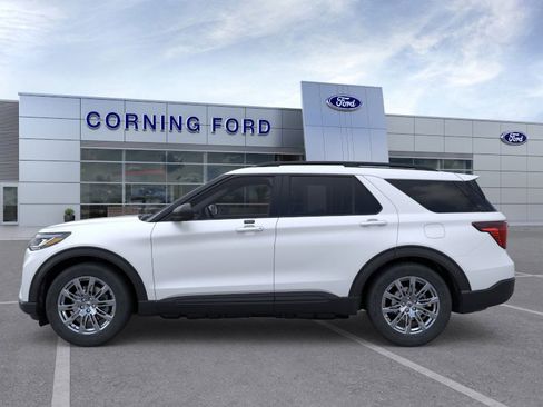 New 2026 Ford Explorer Active w/ Active Comfort Package image 3