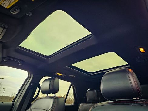 Used 2016 Ford Explorer Sport w/ Equipment Group 401A image 17