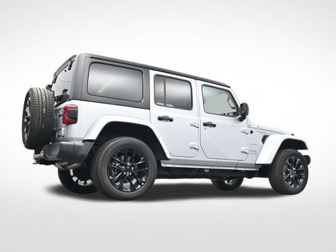 Used 2023 Jeep Wrangler Unlimited Sahara image 31