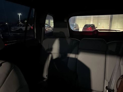 Used 2023 Honda Passport EX-L image 17