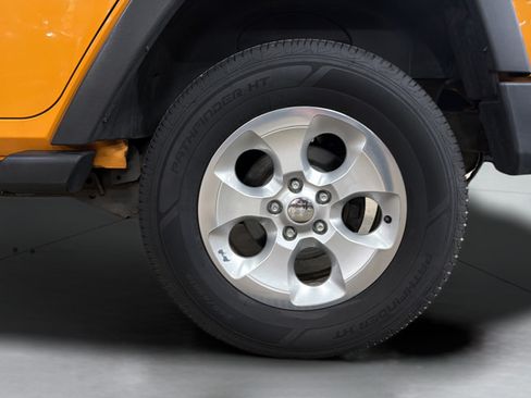 Used 2012 Jeep Wrangler Unlimited Sport AWD/4WD image 26