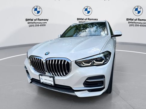 Used 2023 BMW X5 xDrive40i w/ Premium Package AWD/4WD image 1