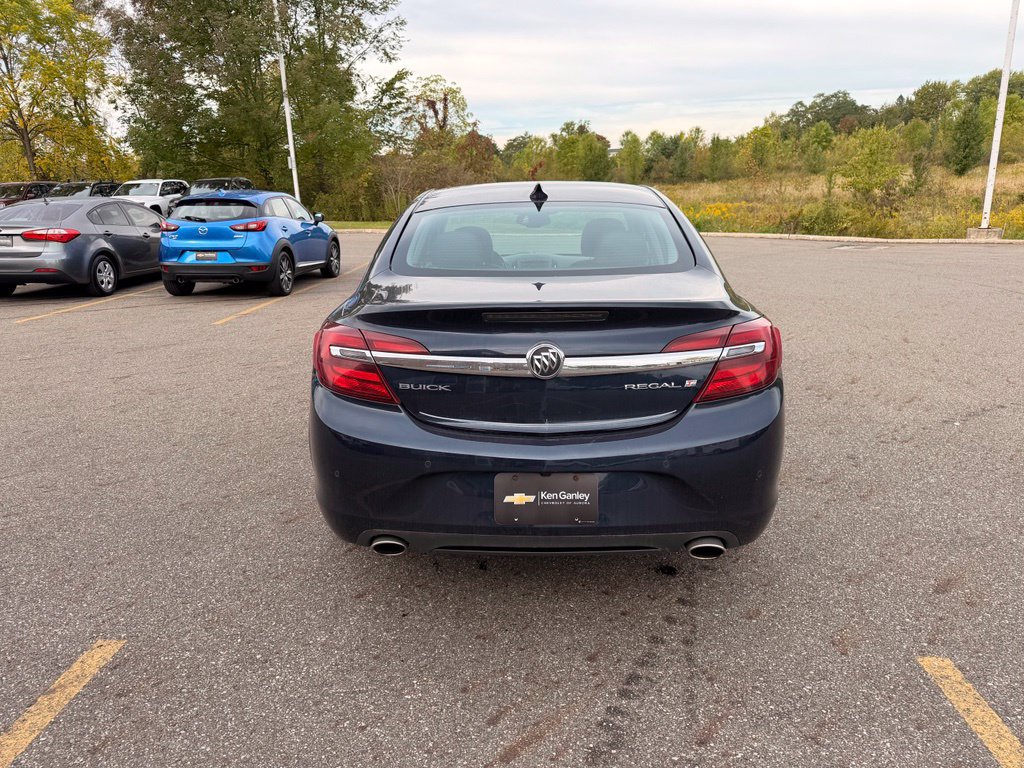 Used 2015 Buick Regal Premium w/ Experience Buick Package FWD image 7