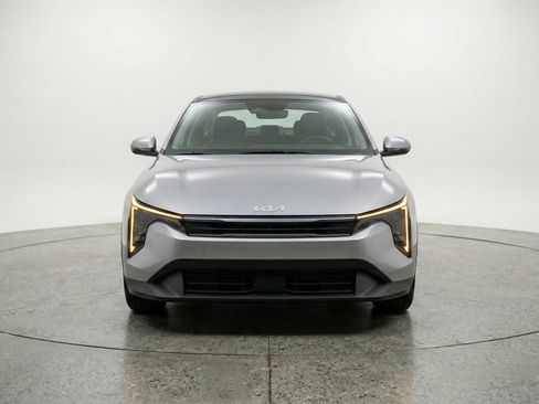 Used 2025 Kia K4 FWD image 2