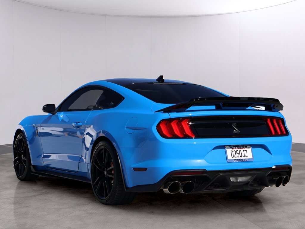 Used 2022 Ford Mustang Shelby GT500 w/ Technology Package RWD image 5
