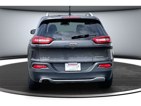 Used 2017 Jeep Cherokee Limited AWD/4WD image 5