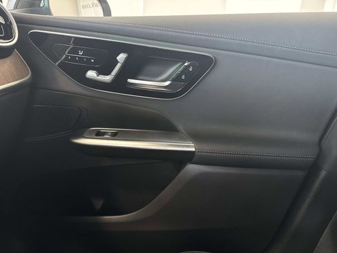 Certified 2025 Mercedes-Benz GLC 300 4MATIC image 22