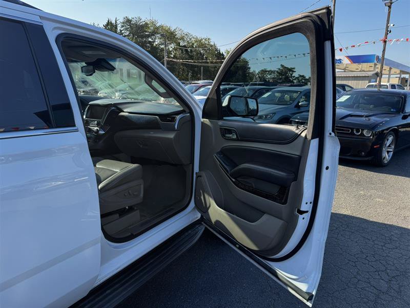 Used 2017 Chevrolet Suburban LT AWD/4WD image 15