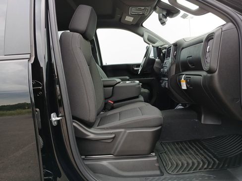 New 2025 Chevrolet Silverado 2500 Custom w/ Custom Value Package image 29