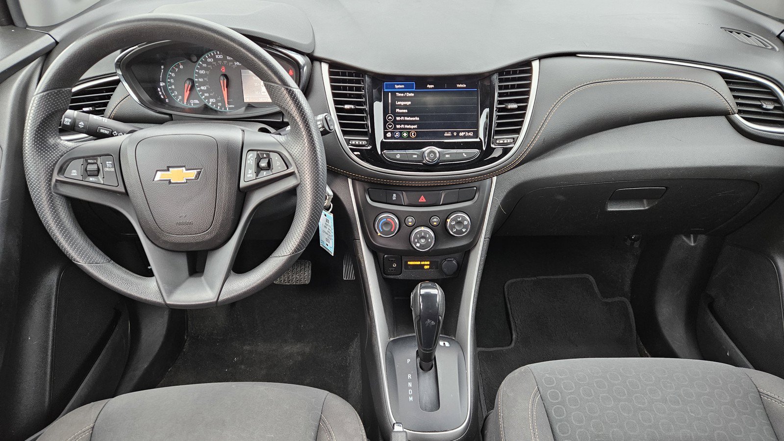Used 2022 Chevrolet Trax LS w/ Tint and Cruise Package FWD image 9